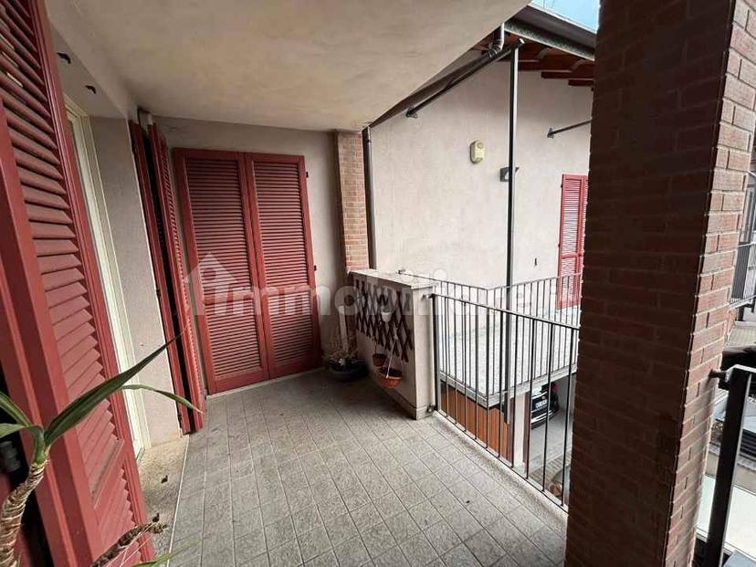 Trilocale piazza Santi Cosma e Damiano 3, Centro, Gazzada Schianno — foto 12 di 12