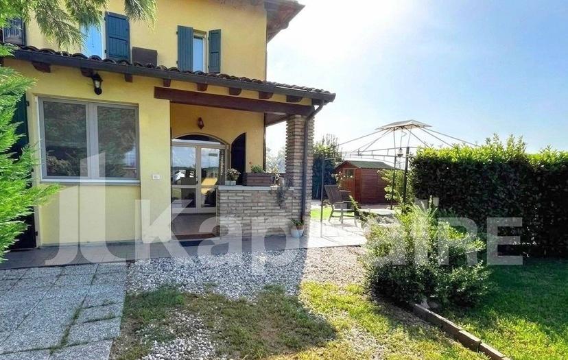 Villa a schiera via San Salvatore, Medicina — foto 2 di 24