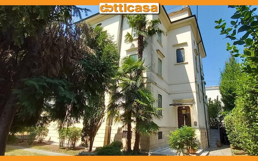 Quadrilocale viale Bortolomeo d'Alviano, Centro Storico, Vicenza — foto 6 di 25