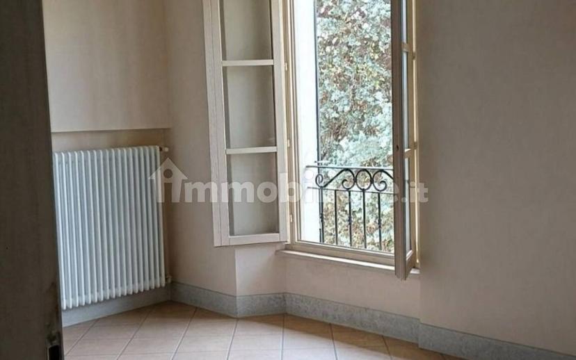 Trilocale viale Risorgimento, Centro, Cellatica — foto 12 di 14