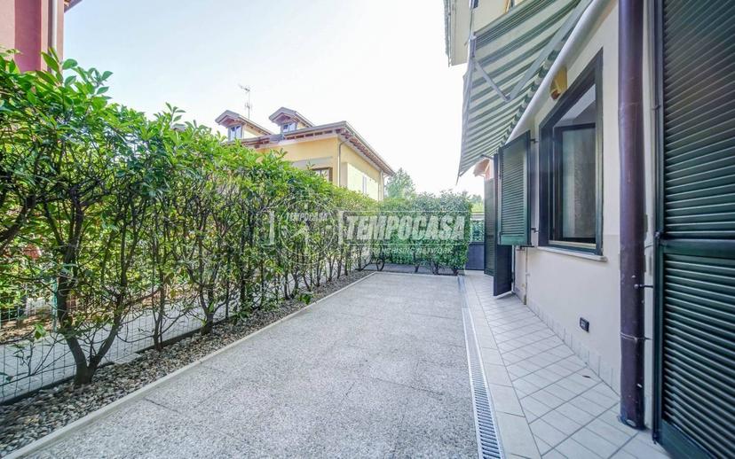 Bilocale via Cosio, Centro, Castelletto Sopra Ticino — foto 18 di 21