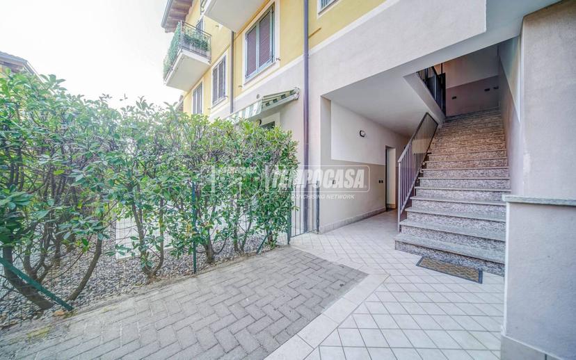 Bilocale via Cosio, Centro, Castelletto Sopra Ticino — foto 10 di 21