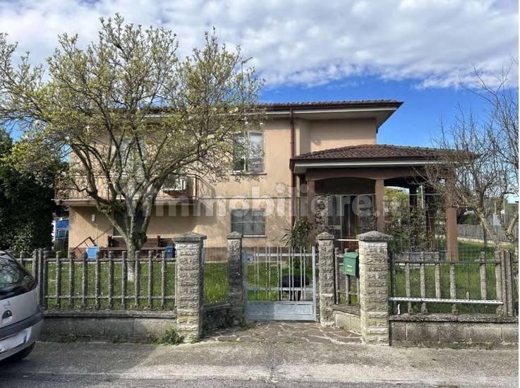 Villa unifamiliare via Giovanni Parini 9, Soave, Porto Mantovano — foto 9 di 21