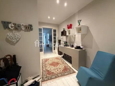 Appartamento piazza Guglielmo Marconi, 5, Centro Storico, Savona — foto 36 di 37