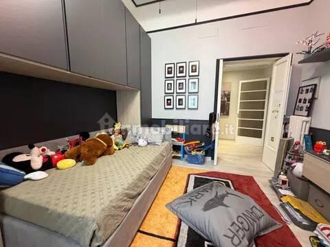 Appartamento piazza Guglielmo Marconi, 5, Centro Storico, Savona — foto 2 di 37