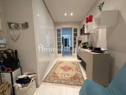 Appartamento piazza Guglielmo Marconi, 5, Centro Storico, Savona — foto 23 di 37