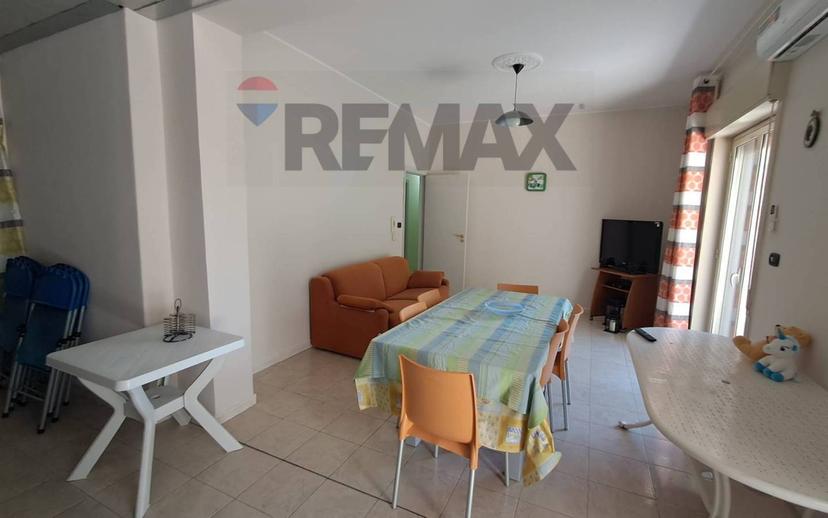 Quadrilocale via Oliveto 7, Centro, Giardini-Naxos — foto 14 di 35