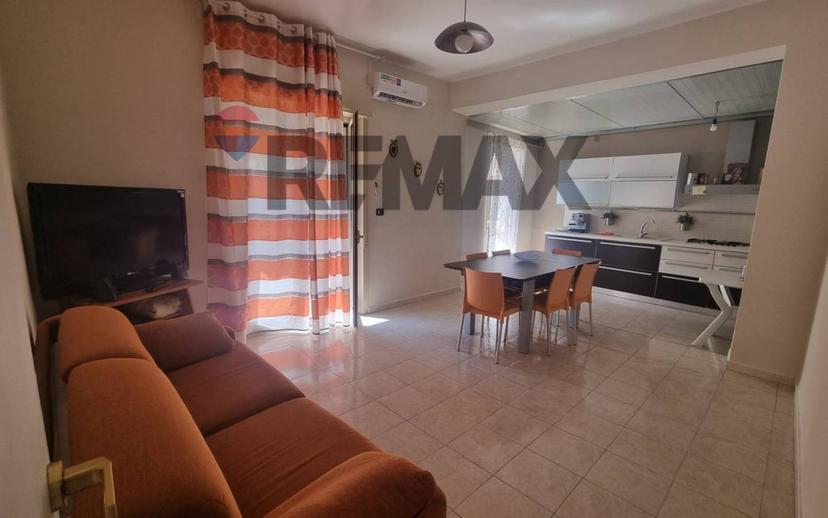 Quadrilocale via Oliveto 7, Centro, Giardini-Naxos — foto 15 di 35