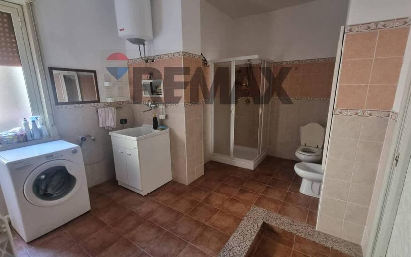Quadrilocale via Oliveto 7, Centro, Giardini-Naxos — foto 4 di 35