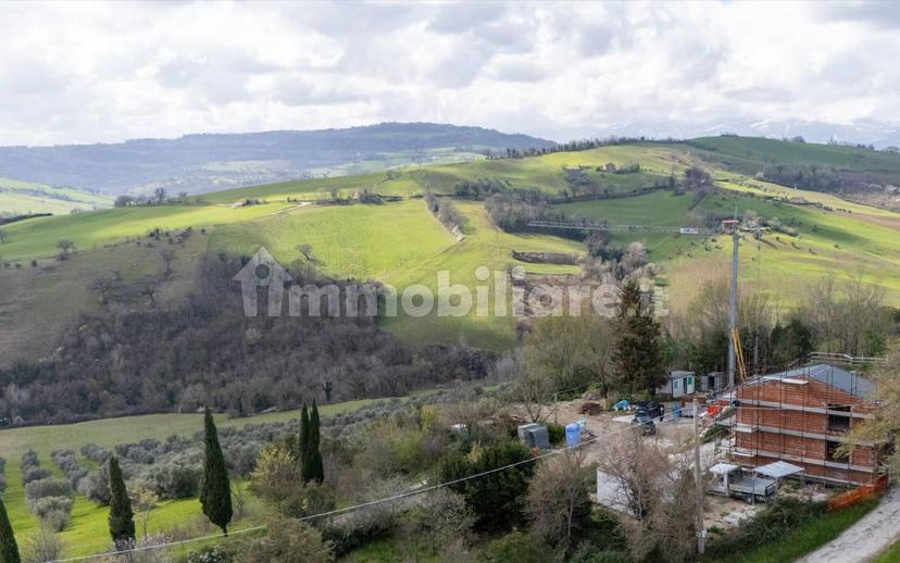 Casale Contrada Regnano 40, Tolentino — foto 3 di 20