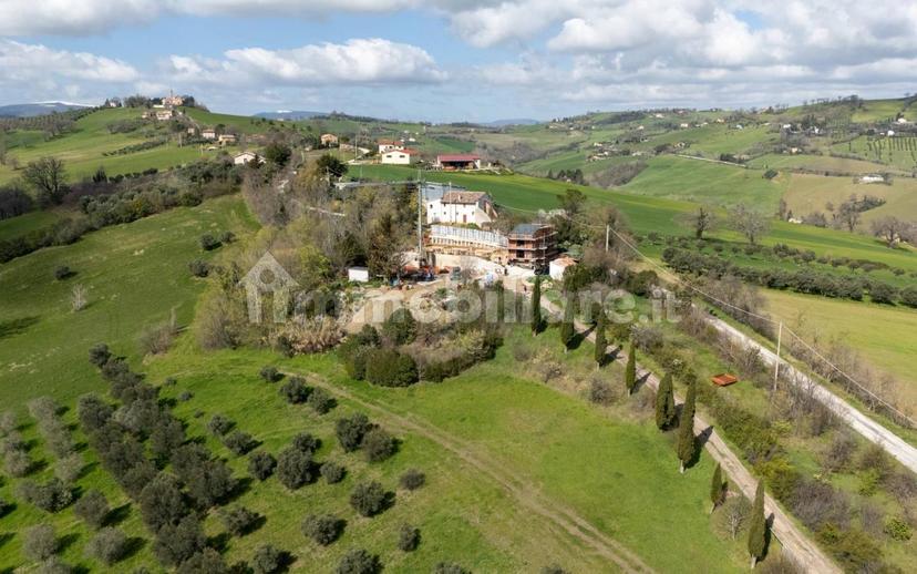 Casale Contrada Regnano 40, Tolentino — foto 4 di 20