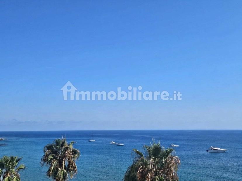 Quadrilocale corso Giuseppe Mazzini, La Brezza - Tre Ponti, Sanremo