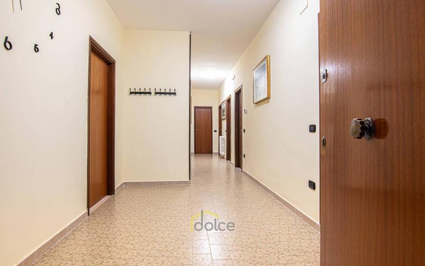Appartamento ottimo stato, secondo piano, Carosino — foto 12 di 57