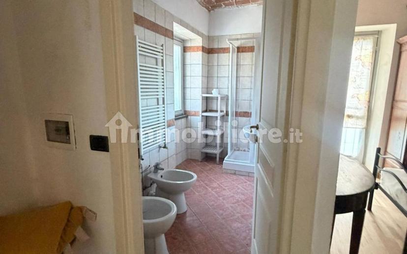 Casale frazione Serravalle 4, Serravalle, Asti — foto 4 di 83