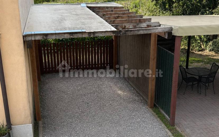 Villa a schiera via Chiesa, Settimo, Balconi, Pescantina
