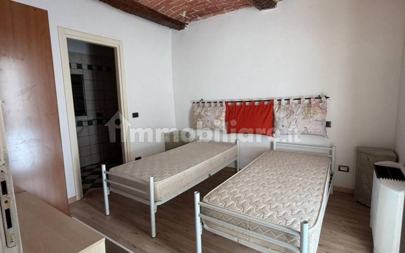 Casale frazione Serravalle 4, Serravalle, Asti — foto 13 di 83