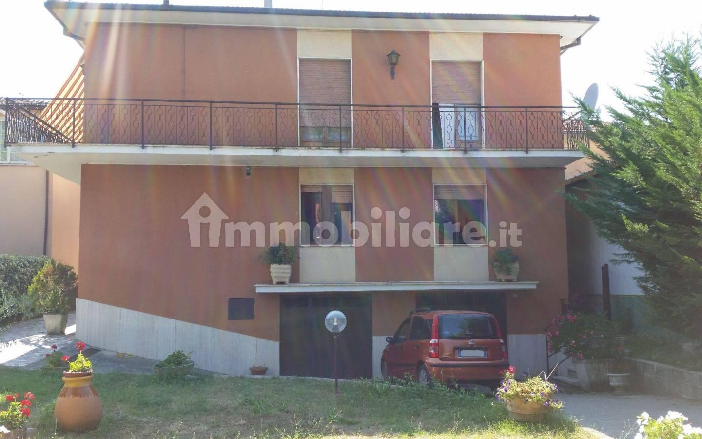 Bilocale via Marco Curio Dentato 23, Rieti
