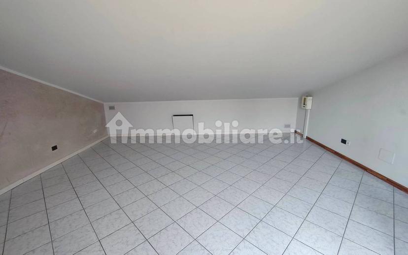 Quadrilocale via Umberto Tagliabue, Desio — foto 4 di 27
