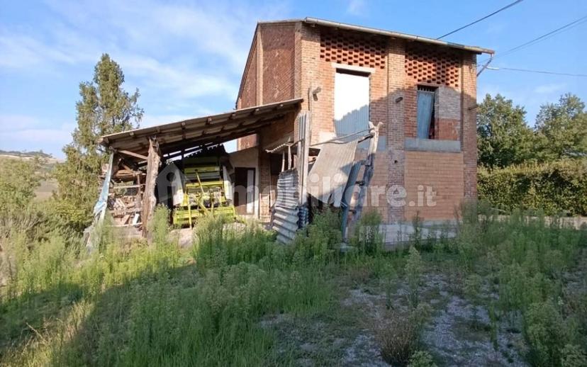 Casale Località Case Ardivestra, Fortunago — foto 31 di 57