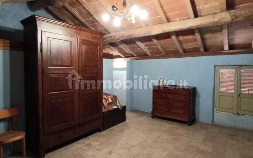 Casale Località Case Ardivestra, Fortunago — foto 37 di 57