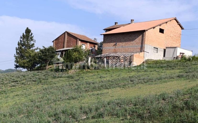 Casale Località Case Ardivestra, Fortunago — foto 56 di 57