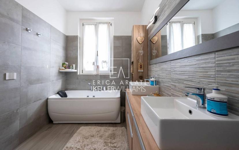 Villa unifamiliare via Italia, Centro, Appiano Gentile