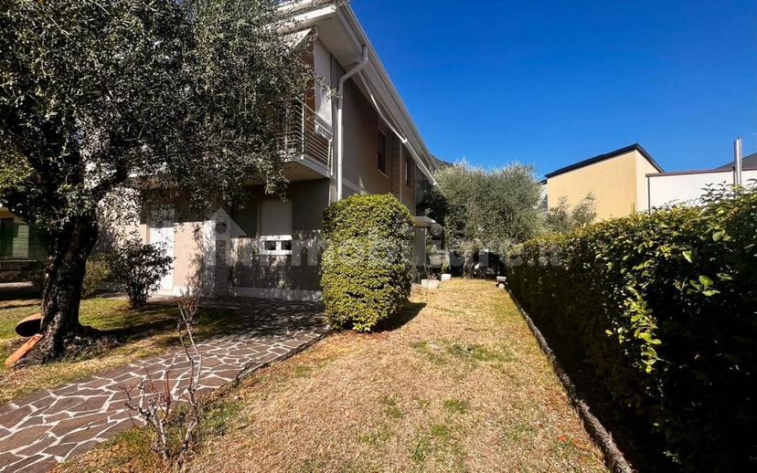 Villa unifamiliare via Andrea Rini, Centro, Salò — foto 15 di 30