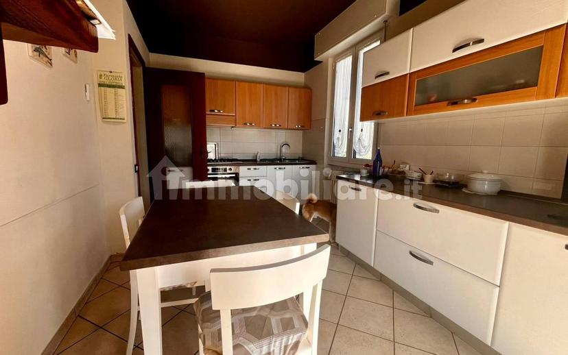 Villa unifamiliare via Andrea Rini, Centro, Salò — foto 2 di 30
