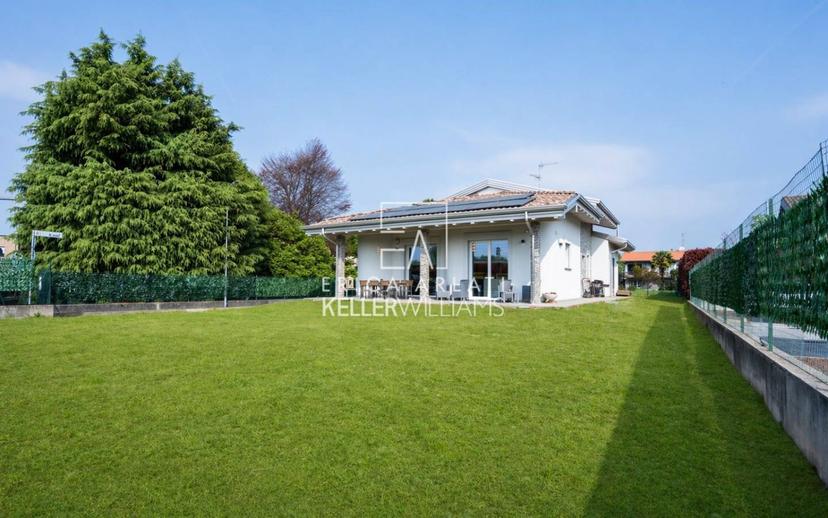 Villa unifamiliare via Italia, Centro, Appiano Gentile — foto 11 di 62