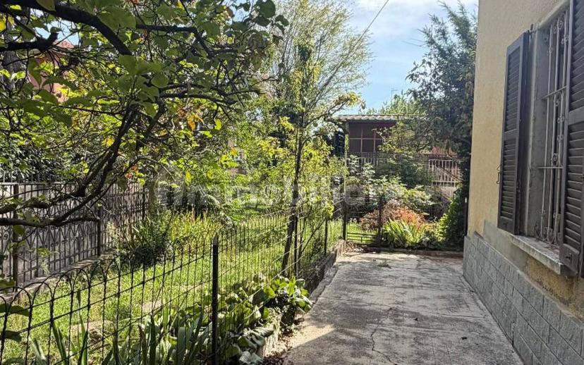 Appartamento via Vittorio Barzoni 2, Casbeno, Varese — foto 9 di 45