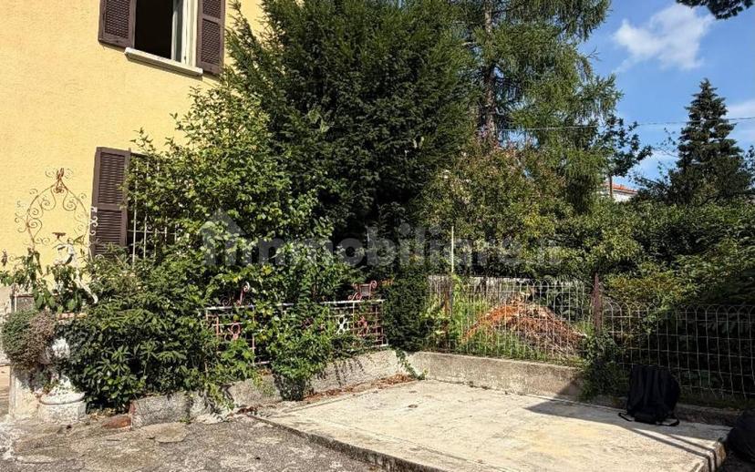 Appartamento via Vittorio Barzoni 2, Casbeno, Varese — foto 33 di 45