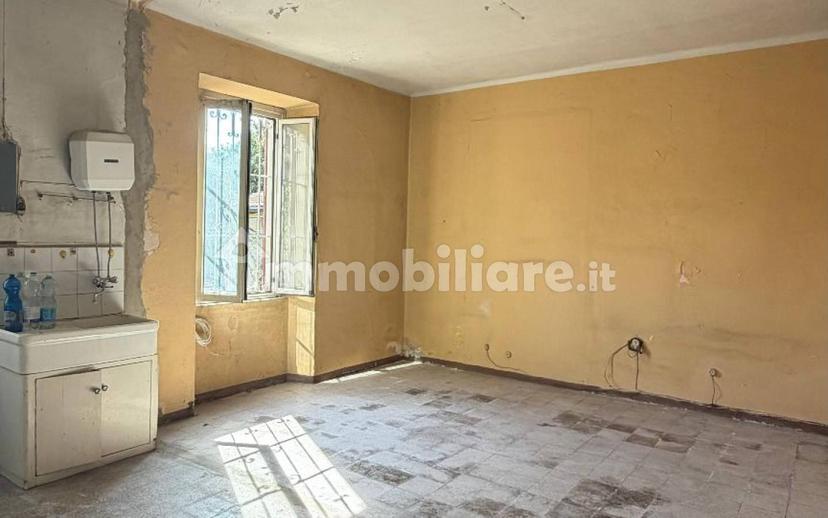 Appartamento via Vittorio Barzoni 2, Casbeno, Varese — foto 4 di 45