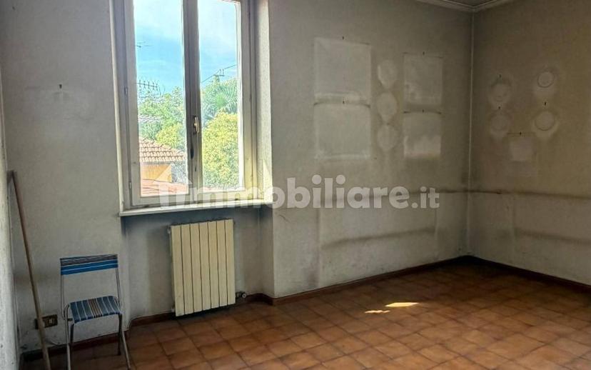 Appartamento via Vittorio Barzoni 2, Casbeno, Varese — foto 17 di 45