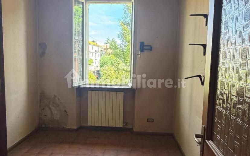 Appartamento via Vittorio Barzoni 2, Casbeno, Varese — foto 15 di 45