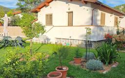 Villa unifamiliare via Pietra a Padule 860b, Bozzano, Quiesa, Massarosa