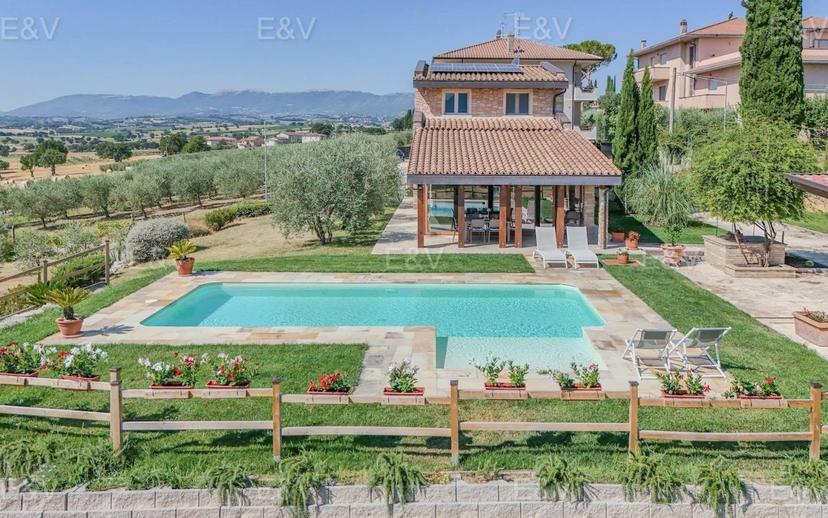 Villa unifamiliare via Federico Giunchi, San Luca, Montefalco — foto 20 di 21