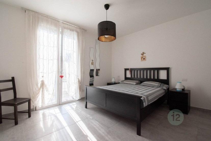 Villa a schiera traversa San Lorenzo, Fossoli - San Marino, Carpi