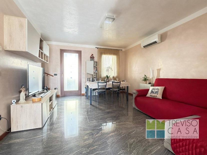 Villa a schiera via Dante Alighieri, Centro, Giavera del Montello — foto 5 di 27
