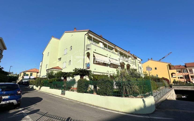 Trilocale via San Giuseppe 12/A, Centro, Loano — foto 3 di 22