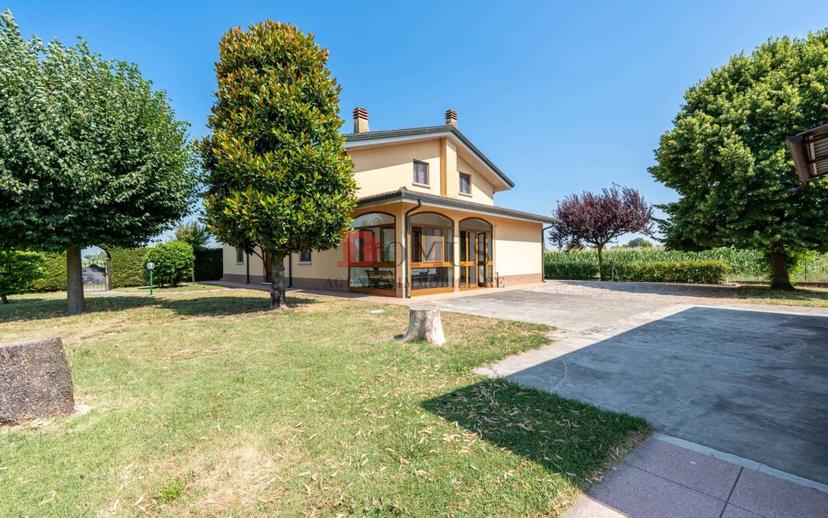 Villa unifamiliare Strada Canossa 26, Marcaria — foto 7 di 40