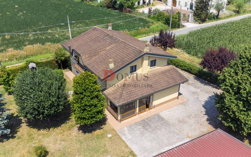 Villa unifamiliare Strada Canossa 26, Marcaria — foto 11 di 40