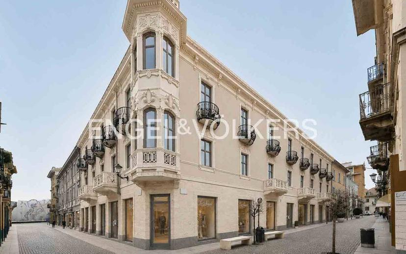 Attico via Vittorio Emanuele, Centro, Alba — foto 11 di 11