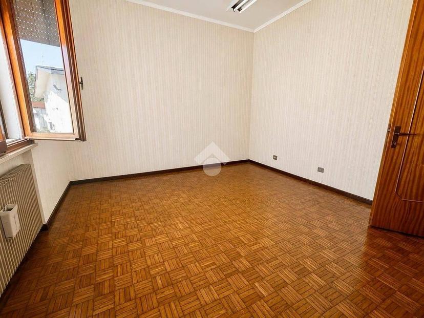 Trilocale viale vittorio veneto 33, Godega, Godega di Sant'Urbano — foto 11 di 11