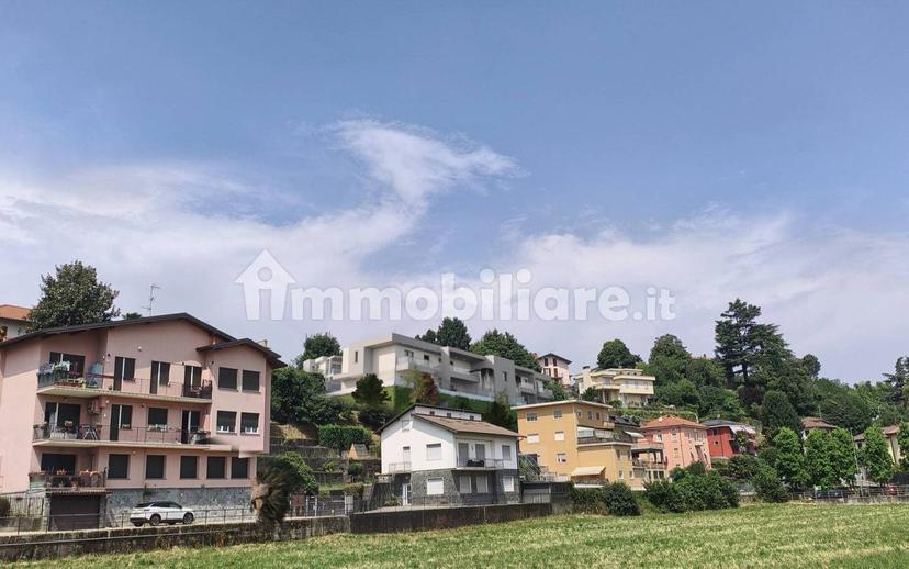 Attico via Giuseppe Mazzini 25, Lucino, Montano Lucino — foto 9 di 9