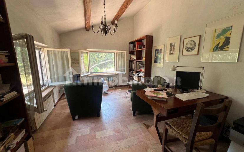 Casa colonica via Tufo, Urbino — foto 14 di 29