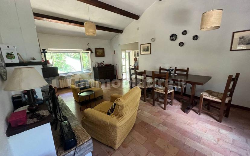 Casa colonica via Tufo, Urbino — foto 4 di 29