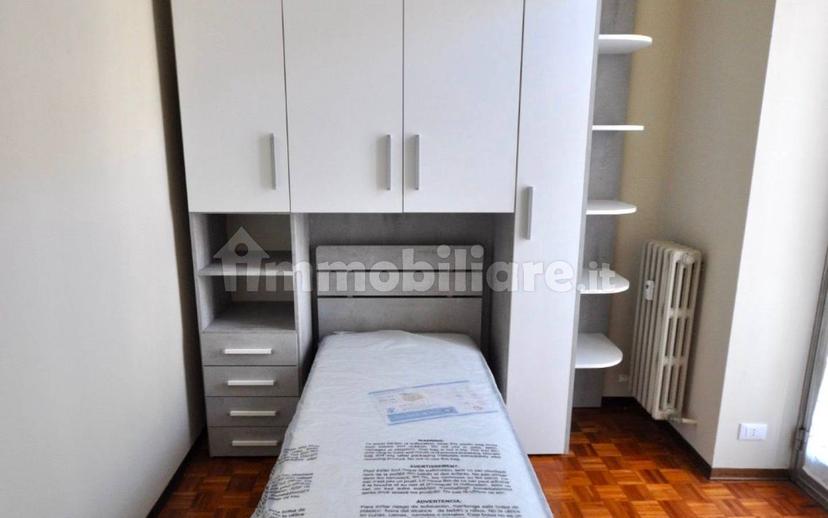 Stanza singola via Fratelli Rosselli 6, Novara