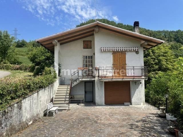 Villa unifamiliare, buono stato, 90 m², Centro, Vetto — foto 13 di 14