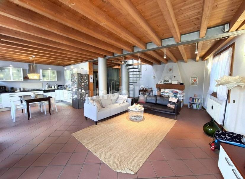 Villa a schiera via Duca degli Abruzzi, Centro, Mozzecane — foto 3 di 13
