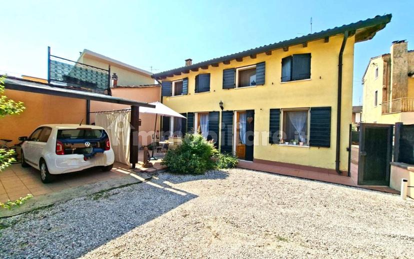 Villa a schiera via Duca degli Abruzzi, Centro, Mozzecane — foto 8 di 13